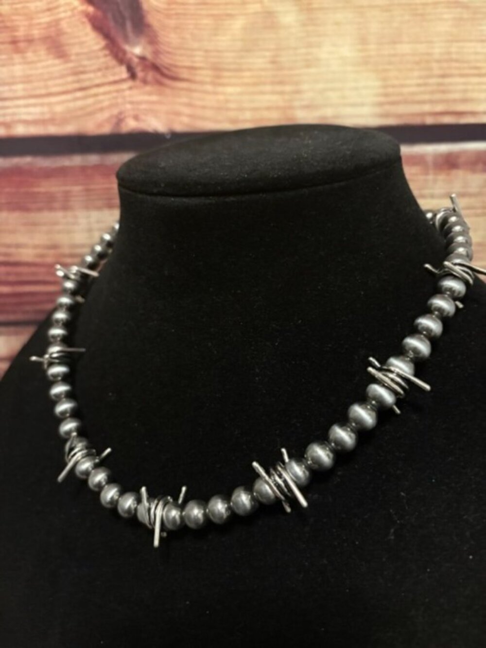 Hippie Western Silver Pearl Barbed Wire Bead Necklace NWT